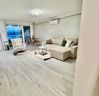 Montreux City Centre Apartment | Spa luxury app for 2 or 4 pers centre lac view