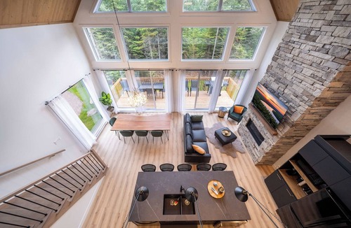 Shannon Ski Chalet | Spa & Modern Comfort | Le Norvegien