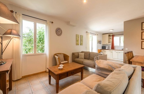 Felines-Minervois Villa | Spa Oasis Near Canal du Midi