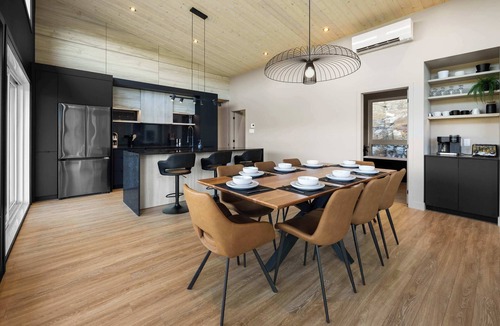 Saint Come Ski Chalet | Spa & Panoramic Nature Views | Alto