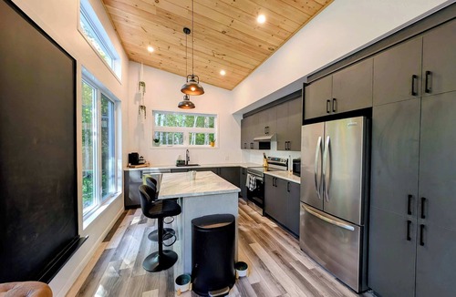 Mauricie Ski Chalet | Spa - Piano - Absolute Comfort - Le montagnard