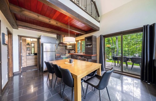 Scott Ski Chalet | Spa & Pool Table | Ivy Cottage