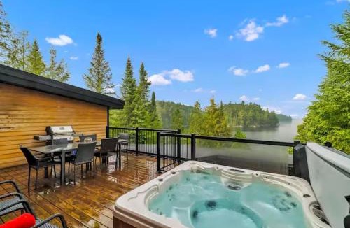 La Minerve Ski Chalet | Spa & Private Beach - The Lazy Bear Lake House