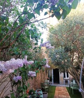 Pexiora Bed & Breakfast | Spa privatif et séjour tout inclus pour 6 proche du Canal du Midi - Maison de charme