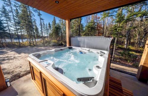Saint-Gabriel-de-Valcartier Ski Chalet | Spa & River - Le Saint-Gabriel