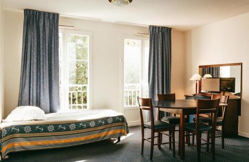 La Roche-Posay Apartment | Spa Retreat in La Roche-Posay