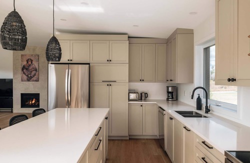 Mansonville House | Spa Retreat with Jay Peak Views