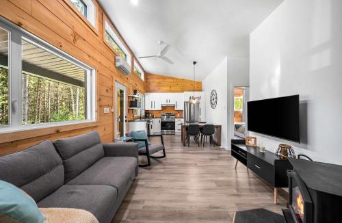 Mauricie Ski Chalet | Spa & Riverside - Le Ptit Cool Des Bois
