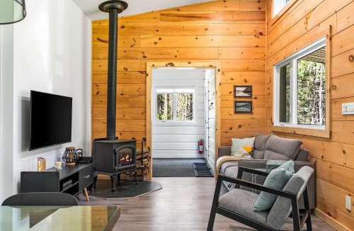 Mauricie Ski Chalet | Spa & Riverside - Le Ptit Cool Des Bois
