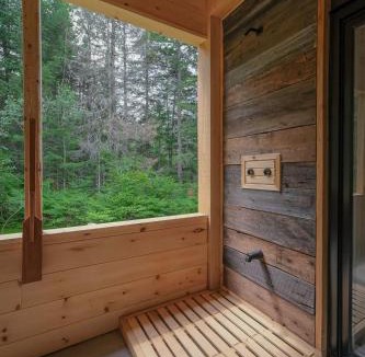 Notre-Dame-de-la-Merci Ski Chalet | Spa & Sauna - Chalets NordiK Experience Thermal