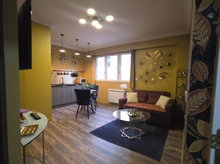 Calais Frethun Apartment | SPA & SAUNA lin pour l'autre