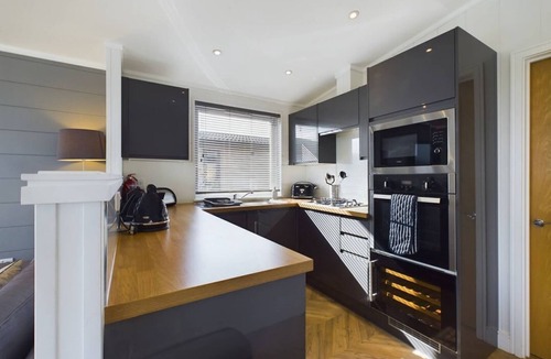 Penrith Cabin | Spa Sauna Lodge (Pet), Penrith