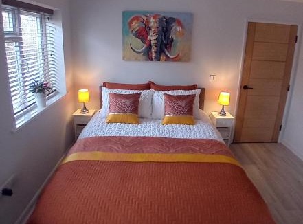 Sleaford Bed & Breakfast | Spa Serviced Apartments LUNA R&R