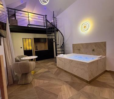 Montchapet Apartment | Spa Signature