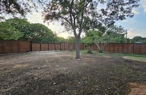 Manchaca House | Spa Steam Room Jacuzzi Pool Events