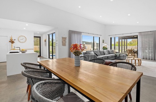 Tootgarook House | Space & Lifestyle Modern Retreat