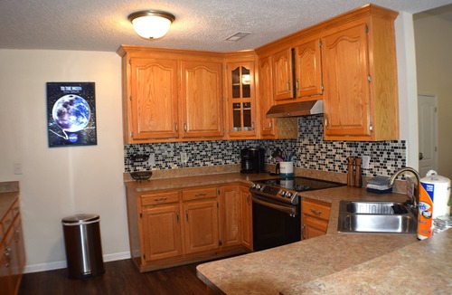 Normal House | Space Oddity: Close & Accessible!/Fiber Internet/EV Charger!