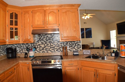 Normal House | Space Oddity: Close & Accessible!/Fiber Internet/EV Charger!