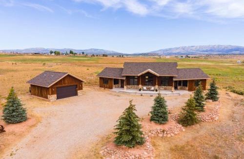 Fruitland Villa | Space to Breathe, Where Life Moves at Your Pace
