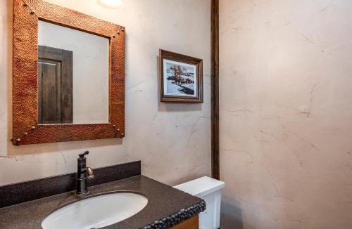 Fruitland Villa | Space to Breathe, Where Life Moves at Your Pace