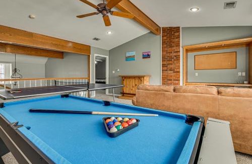 Sherman House | Space to Gather! Sherman Estate w/Pool & Hot Tub