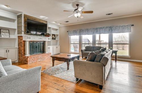 Sherman House | Space to Gather! Sherman Estate w/Pool & Hot Tub