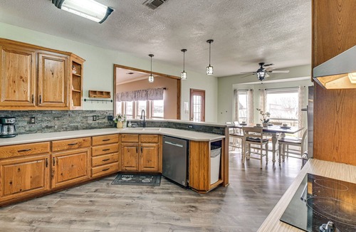 Sherman House | Space to Gather! Sherman Estate w/Pool & Hot Tub