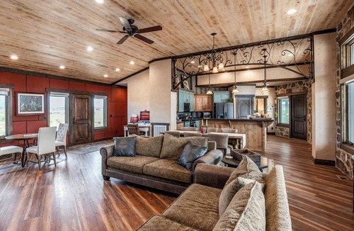 Fruitland Cabin | Space to Think, Live, and Breathe; Where Life Moves at Your Pace
