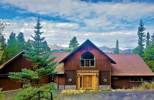 Woodmoor Cabin | Space Wrangler Lodge ~ Luxury Breckenridge Retreat