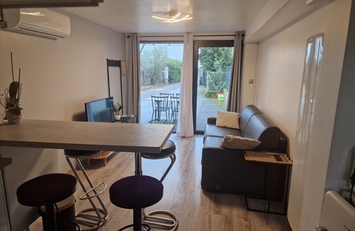 Saint-Georges-de-Reneins Apartment | Spacieux Studio en Beaujolais