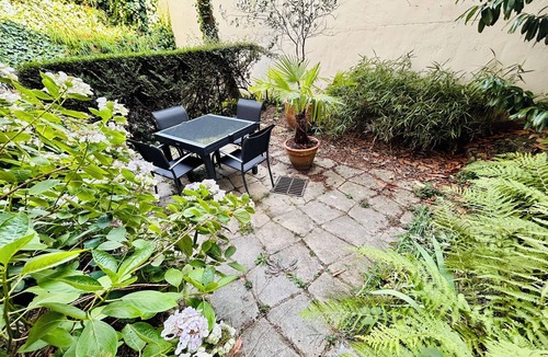 Le Chesnay Apartment | Spacieux Appartement 6-8 Pers Versailles Avec Jardin