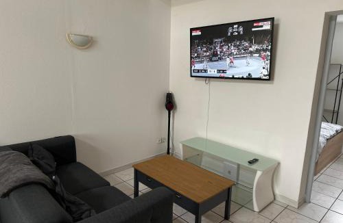 Anzin House | Spacieuse maison avec garage 5 mins valenciennes