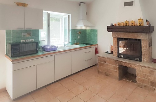 Brasc House | Spacieuse maison avec terrasse