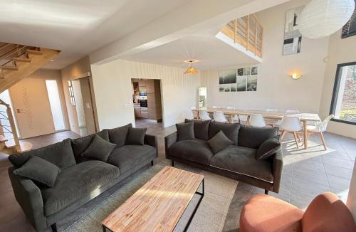 Donnery House | Spacieuse Villa entre forêt et golf, calme absolu - FR-1-590-589