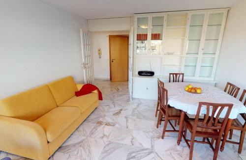 Menton Apartment | Spacieux 2P avec terrasse, garage et wifi à Menton - FR-1-196-268