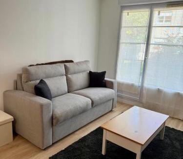 Montevrain Apartment | Spacieux 70m2 - 2 chambres - 5 min Disneyland