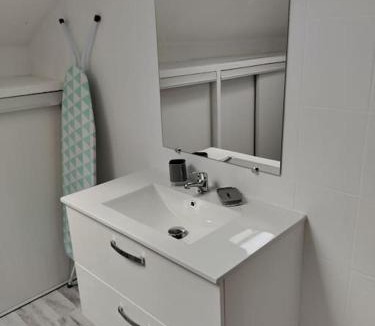 Anzin Apartment | Spacieux appart 5 mins de valenciennes et garage