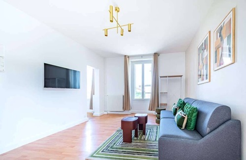 Issy-les-Moulineaux Apartment | Spacieux au coeur d'Issy les Moulineaux