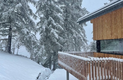 Saint-Pierre-de-Clages Ski Chalet | Spacieux Chalet Neuf Décoré Avec Soins