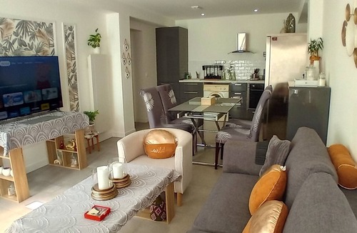 Eaubonne Apartment | Spacieux et Charmant 2 Pièces