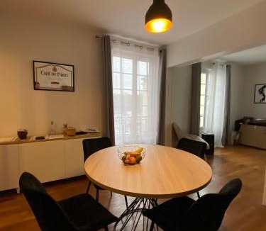 Saint-Honore - Jeanne d'Arc Apartment | Spacieux & Lumineux - centre Amiens avec Parking