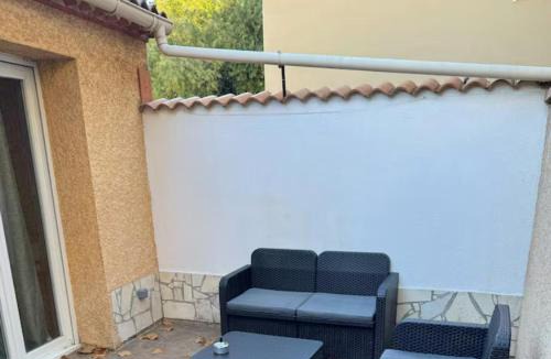 Mauguio Villa | Spacieux Rez de Maison 7 Pers Clim Cour et Parking