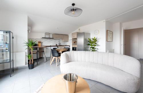 Roseraie Apartment | Spacieux T4 proche centre-ville, Clim et Parking