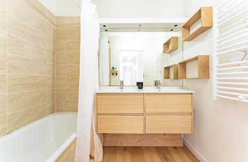 Lalande-Grand Selve Apartment | Spacieux T5 Toulouse nord - parking, fibre & calme