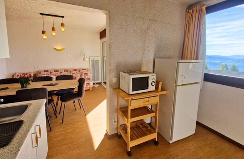 Saint-Michel-de-Chaillol Apartment | Spacious apt. for 9 in Chaillol with balcony, pets allowed