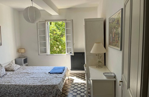 Saint-Quentin-la-Poterie Other | Spacious authentic farmhouse with swimming pool on large plot