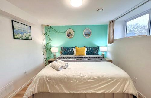 Port Colborne House | Spacious 1 BD + 1 Den near Marina and Canal