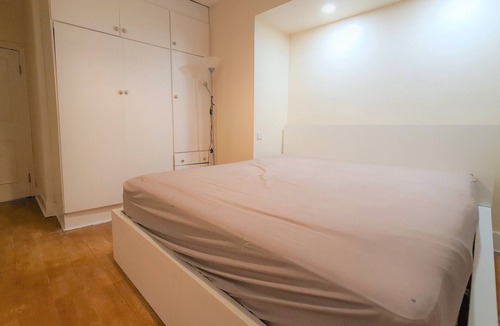 Ealing Common Apartment | Spacious 1 Bed Apartment in Ealing