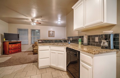 Central Oklahoma City Condo | Spacious 1 Bed - Gated - Reserved Parking