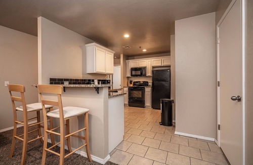 Central Oklahoma City Condo | Spacious 1 Bed - Gated - Reserved Parking